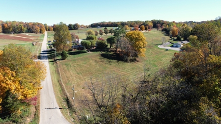 Stunning Home on 6.3 acres in Barren County, Kentucky - image 41