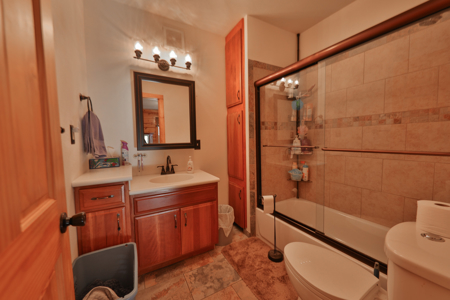 Cozy Residential Home Charm Meets Modern Comfort in Adams County - image 23