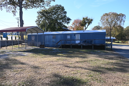 Tennessee Riverfront Multiuse Venue for Sale in Decaturville, TN - image 41