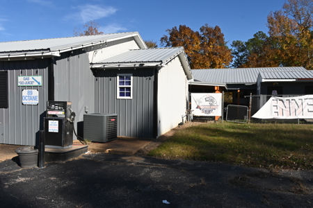 Tennessee Riverfront Multiuse Venue for Sale in Decaturville, TN - image 46