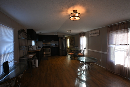 Tennessee Riverfront Multiuse Venue for Sale in Decaturville, TN - image 5