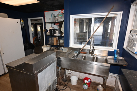 Tennessee Riverfront Multiuse Venue for Sale in Decaturville, TN - image 34