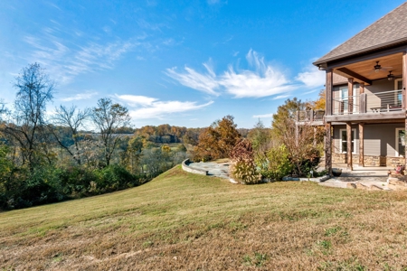 Country Home for Sale in Maury County, Tennessee - image 34