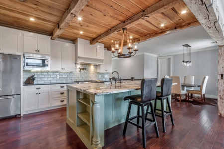 Country Home for Sale in Maury County, Tennessee - image 7