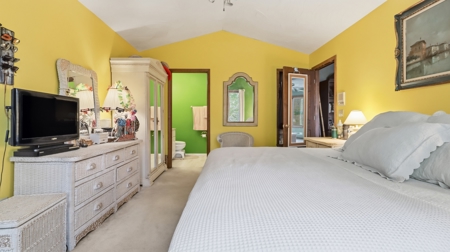 Secluded Custom Built Home on Bull Shoals Lake Peninsula - image 21