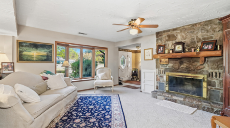 Secluded Custom Built Home on Bull Shoals Lake Peninsula - image 4