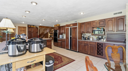 Secluded Custom Built Home on Bull Shoals Lake Peninsula - image 8