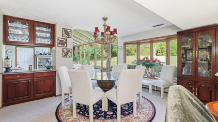 Secluded Custom Built Home on Bull Shoals Lake Peninsula - image 5