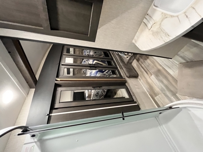 White River Retreat with 1 and 1/2 Bath RV and utilities - image 20