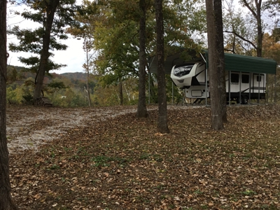 White River Retreat with 1 and 1/2 Bath RV and utilities - image 7