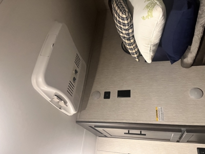 White River Retreat with 1 and 1/2 Bath RV and utilities - image 29