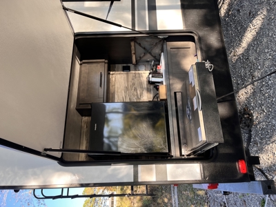 White River Retreat with 1 and 1/2 Bath RV and utilities - image 22