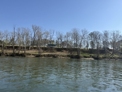 White River Retreat with 1 and 1/2 Bath RV and utilities - image 47