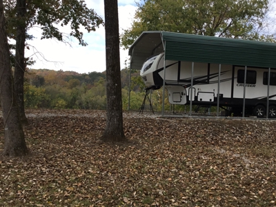 White River Retreat with 1 and 1/2 Bath RV and utilities - image 32