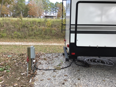 White River Retreat with 1 and 1/2 Bath RV and utilities - image 6