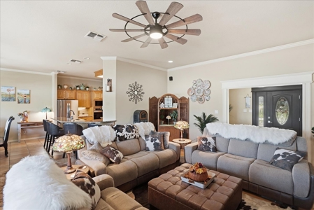 Gorgeous Property for Sale at Lake Corpus Christi - image 6