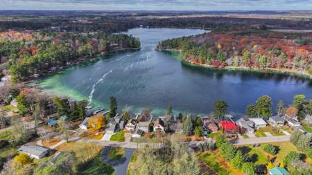 Chain O' Lakes Home For Sale in Waupaca WI - image 3