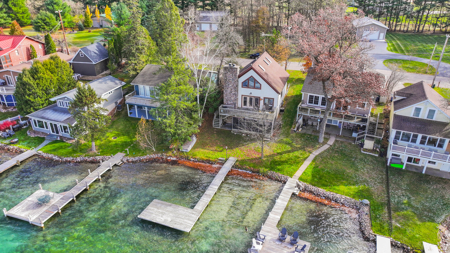 Chain O' Lakes Home For Sale in Waupaca WI - image 2