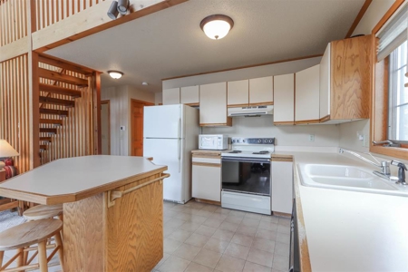 Chain O' Lakes Home For Sale in Waupaca WI - image 9