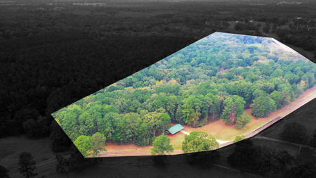 Recreational Ranch with home with acreage for sale in East Texas - image 4