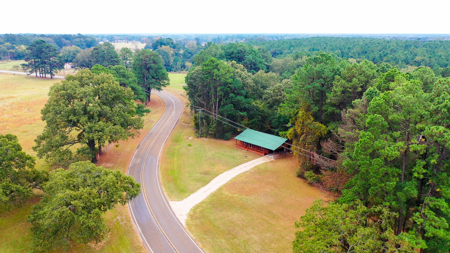 Recreational Ranch with home with acreage for sale in East Texas - image 26