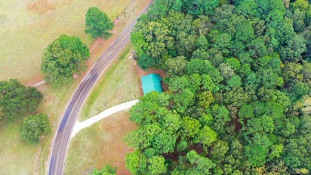 Recreational Ranch with home with acreage for sale in East Texas - image 17