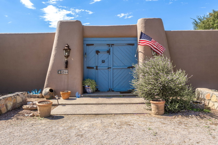 Equestrian Estate for Sale in Historic Mesilla, NM - image 2