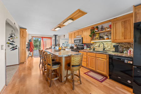 6.27-Acre Country Haven with 3 Bedroom Home - image 9