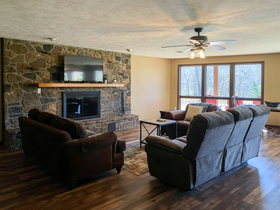 White River Lodge with 2 Guest Cabins For Sale near Flippin, AR - image 19