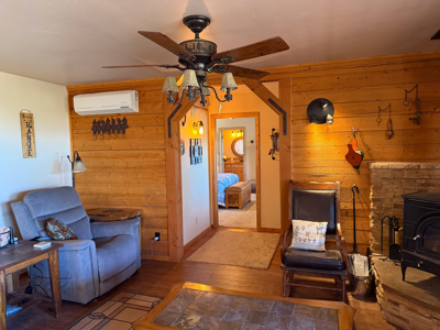 Off-Grid Seligman Arizona Home on Ten Acres No HOA - image 10