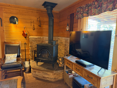 Off-Grid Seligman Arizona Home on Ten Acres No HOA - image 9