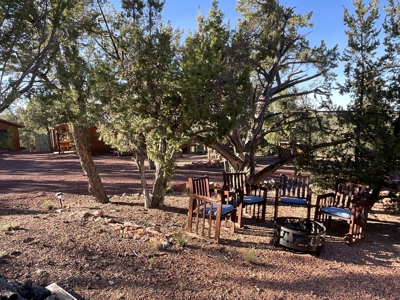 Off-Grid Seligman Arizona Home on Ten Acres No HOA - image 38