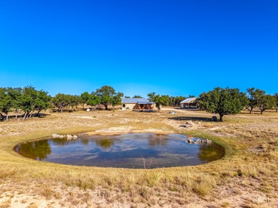 Stunning 2-Bed Home on 34.7 Acre Country Retreat Near Eldorado - image 44
