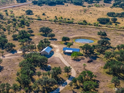Stunning 2-Bed Home on 34.7 Acre Country Retreat Near Eldorado - image 41
