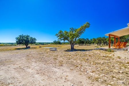 Stunning 2-Bed Home on 34.7 Acre Country Retreat Near Eldorado - image 23