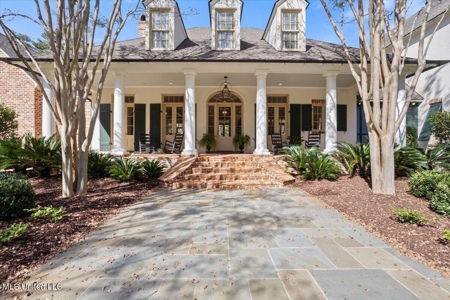 Luxury French Acadian Estate for Sale in Summit MS - image 2