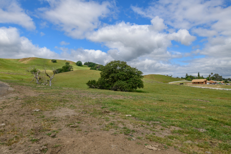 Vacaville, CA Luxury Country Estate Lots for Sale Horse Friendly - image 24