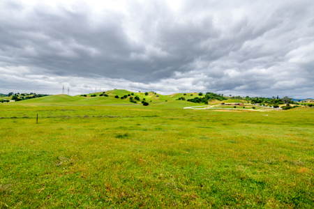 Vacaville, CA Luxury Country Estate Lots for Sale Horse Friendly - image 19