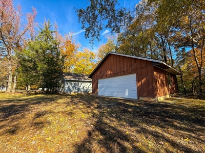 Mid-Century Lakefront Cottage in Merifield Acres – Kerr Lake, VA - image 10