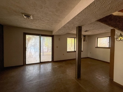Mid-Century Lakefront Cottage in Merifield Acres – Kerr Lake, VA - image 20