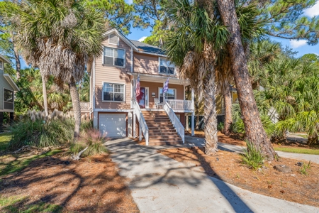 Welcome to your coastal retreat at 610 Porpoise Circle! - image 3