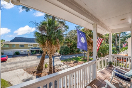 Welcome to your coastal retreat at 610 Porpoise Circle! - image 6
