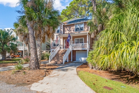 Welcome to your coastal retreat at 610 Porpoise Circle! - image 4