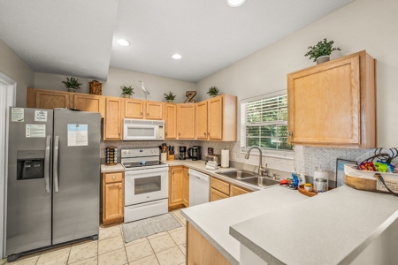 Welcome to your coastal retreat at 610 Porpoise Circle! - image 17