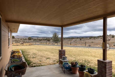 Eastern Oregon Willow Creek Estate - image 30