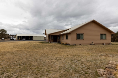 Eastern Oregon Willow Creek Estate - image 27