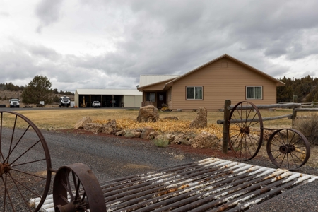 Eastern Oregon Willow Creek Estate - image 28
