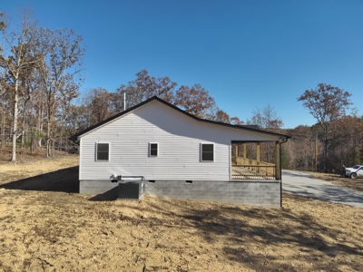 Country Home for Sale on 2.67 Acres in Linden, Tennessee - image 36