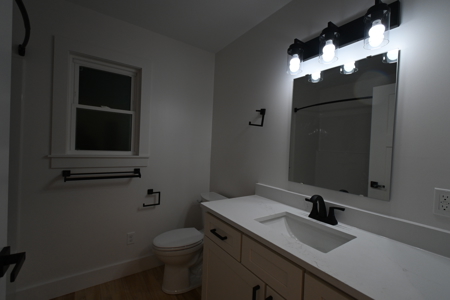 Country Home for Sale on 2.67 Acres in Linden, Tennessee - image 15