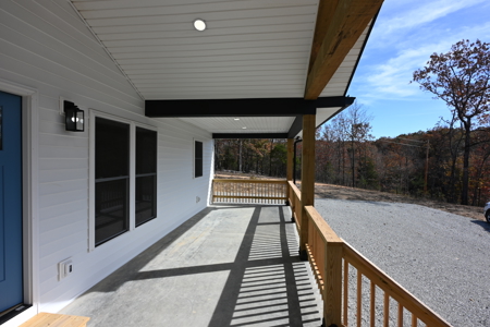 Country Home for Sale on 2.67 Acres in Linden, Tennessee - image 27